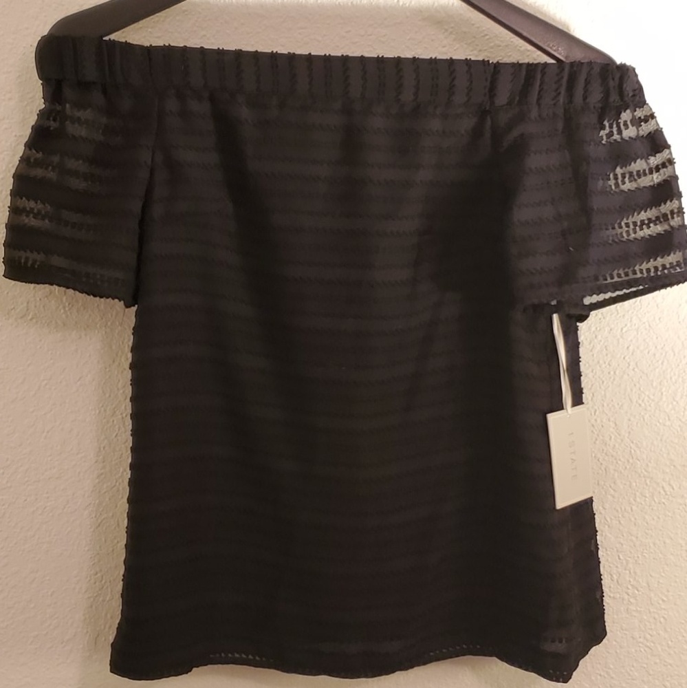 1. State XS Women’s off the shoulder top